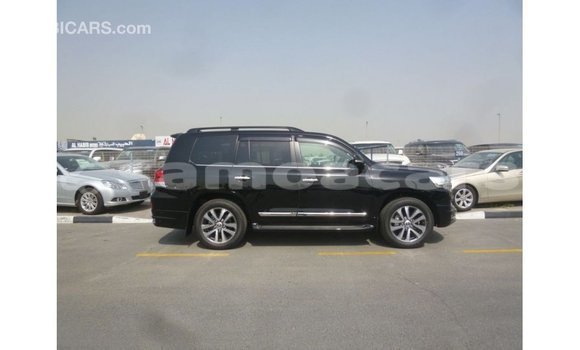 Buy Import Toyota Land Cruiser Black Car in Import - Dubai in A'ana Buy Import Toyota Land Cruiser Black Car in Import - Dubai in A'ana