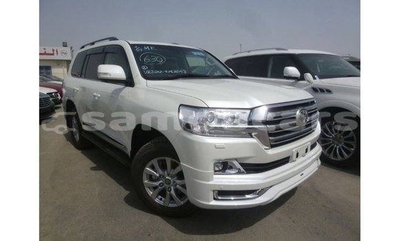 Buy Import Toyota Land Cruiser White Car in Import - Dubai in A'ana Buy Import Toyota Land Cruiser White Car in Import - Dubai in A'ana