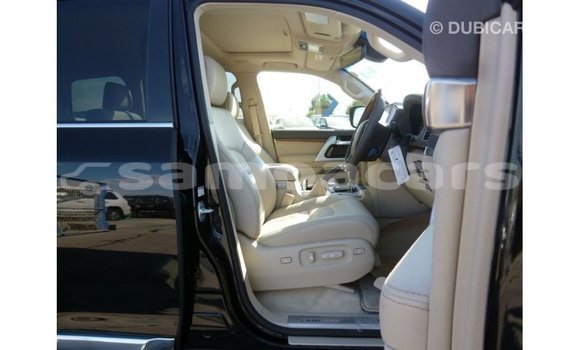 Buy Import Toyota Land Cruiser Black Car in Import - Dubai in A'ana Buy Import Toyota Land Cruiser Black Car in Import - Dubai in A'ana