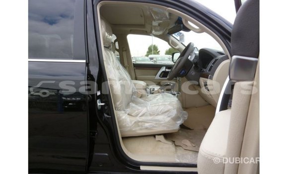 Buy Import Toyota Land Cruiser Black Car in Import - Dubai in A'ana Buy Import Toyota Land Cruiser Black Car in Import - Dubai in A'ana