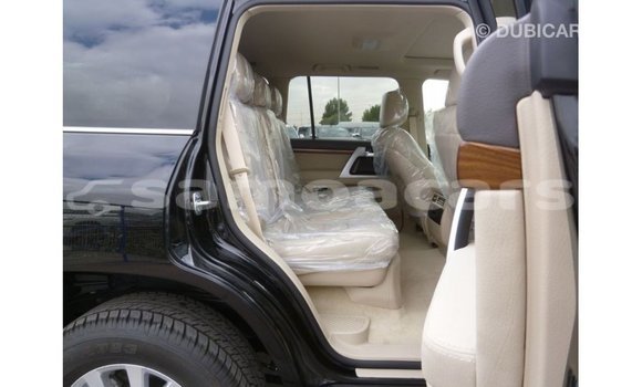 Buy Import Toyota Land Cruiser Black Car in Import - Dubai in A'ana Buy Import Toyota Land Cruiser Black Car in Import - Dubai in A'ana