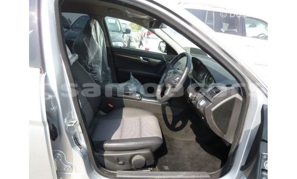 Buy Import Mercedes-Benz 200 Other Car in Import - Dubai in A'ana Buy Import Mercedes-Benz 200 Other Car in Import - Dubai in A'ana