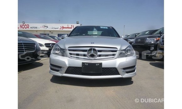 Buy Import Mercedes-Benz 200 Other Car in Import - Dubai in A'ana Buy Import Mercedes-Benz 200 Other Car in Import - Dubai in A'ana
