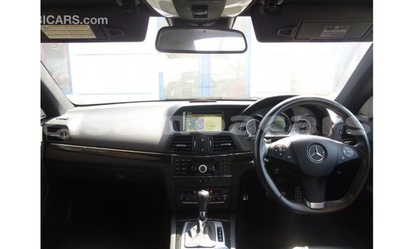 Buy Import Mercedes-Benz 190 Other Car in Import - Dubai in A'ana Buy Import Mercedes-Benz 190 Other Car in Import - Dubai in A'ana