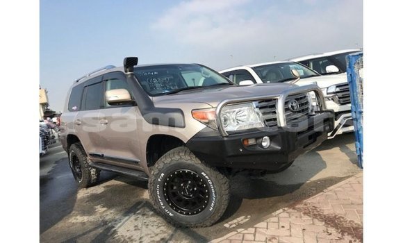 Buy Import Toyota Land Cruiser Other Car in Import - Dubai in A'ana Buy Import Toyota Land Cruiser Other Car in Import - Dubai in A'ana