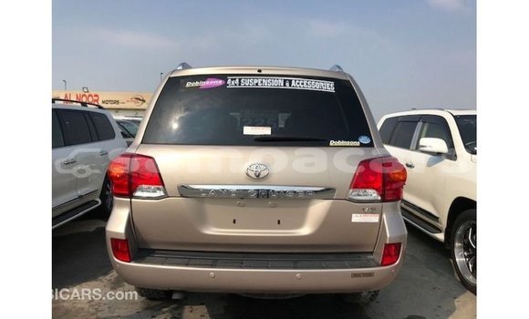 Buy Import Toyota Land Cruiser Other Car in Import - Dubai in A'ana Buy Import Toyota Land Cruiser Other Car in Import - Dubai in A'ana