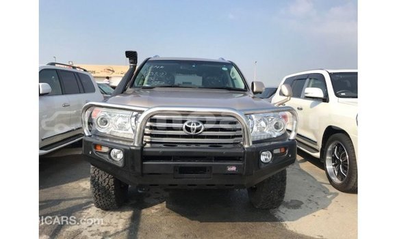 Buy Import Toyota Land Cruiser Other Car in Import - Dubai in A'ana Buy Import Toyota Land Cruiser Other Car in Import - Dubai in A'ana