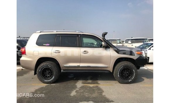 Buy Import Toyota Land Cruiser Other Car in Import - Dubai in A'ana Buy Import Toyota Land Cruiser Other Car in Import - Dubai in A'ana