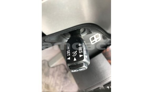 Buy Import Toyota Land Cruiser White Car in Import - Dubai in A'ana Buy Import Toyota Land Cruiser White Car in Import - Dubai in A'ana