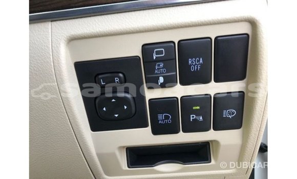 Buy Import Toyota Land Cruiser White Car in Import - Dubai in A'ana Buy Import Toyota Land Cruiser White Car in Import - Dubai in A'ana