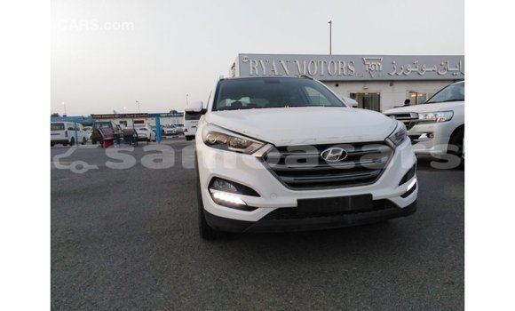 Acheter Import Voiture Hyundai Tucson Blanc à Import - Dubai, A'ana Acheter Import Voiture Hyundai Tucson Blanc à Import - Dubai, A'ana