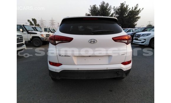 Acheter Import Voiture Hyundai Tucson Blanc à Import - Dubai, A'ana Acheter Import Voiture Hyundai Tucson Blanc à Import - Dubai, A'ana