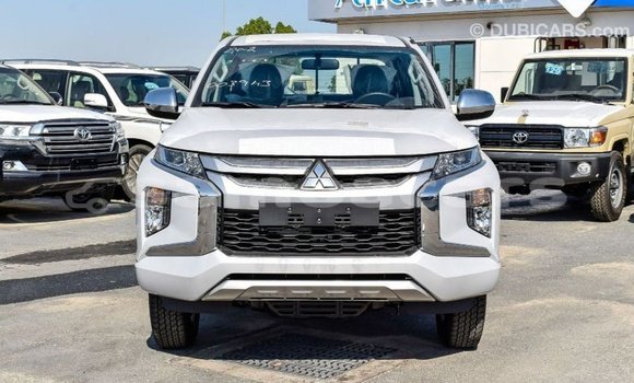 Acheter Import Voiture Mitsubishi L200 Blanc à Import - Dubai, A'ana Acheter Import Voiture Mitsubishi L200 Blanc à Import - Dubai, A'ana