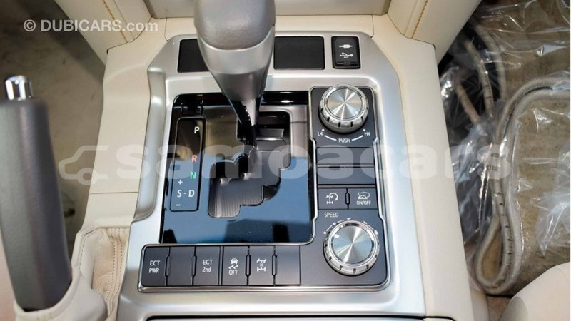 Big with watermark toyota land cruiser a ana import dubai 3633