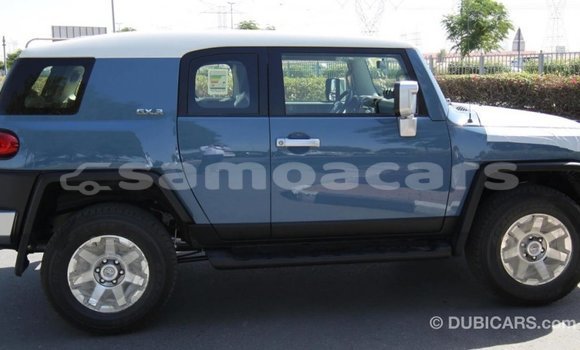 Acheter Import Voiture Toyota FJ Cruiser Bleu à Import - Dubai, A'ana Acheter Import Voiture Toyota FJ Cruiser Bleu à Import - Dubai, A'ana
