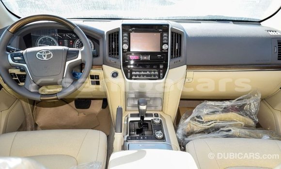 Buy Import Toyota Land Cruiser Black Car in Import - Dubai in A'ana Buy Import Toyota Land Cruiser Black Car in Import - Dubai in A'ana
