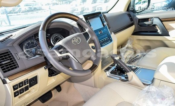 Buy Import Toyota Land Cruiser Black Car in Import - Dubai in A'ana Buy Import Toyota Land Cruiser Black Car in Import - Dubai in A'ana