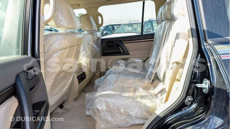 Big with watermark toyota land cruiser a ana import dubai 3634