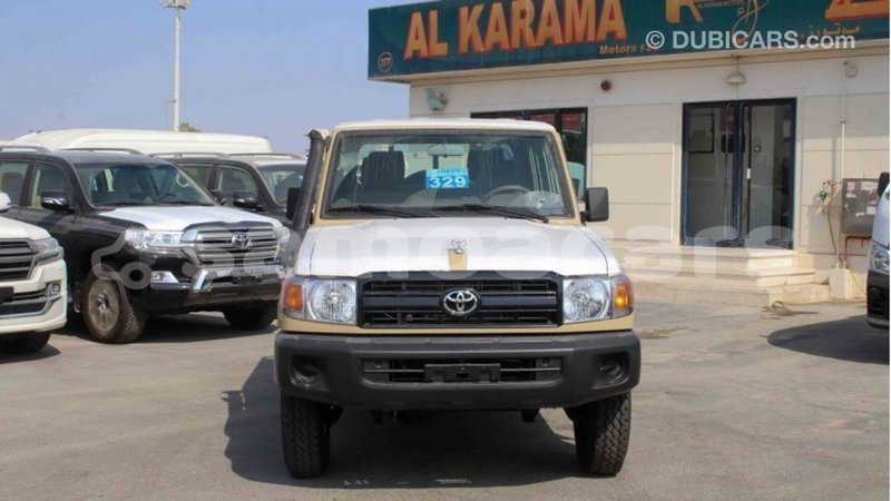 Big with watermark toyota land cruiser a ana import dubai 3635