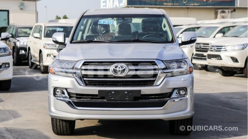 Big with watermark toyota land cruiser a ana import dubai 3636