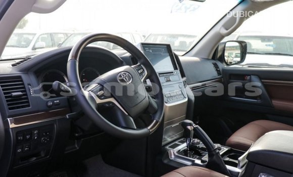 Acheter Import Voiture Toyota Land Cruiser Autre à Import - Dubai, A'ana Acheter Import Voiture Toyota Land Cruiser Autre à Import - Dubai, A'ana