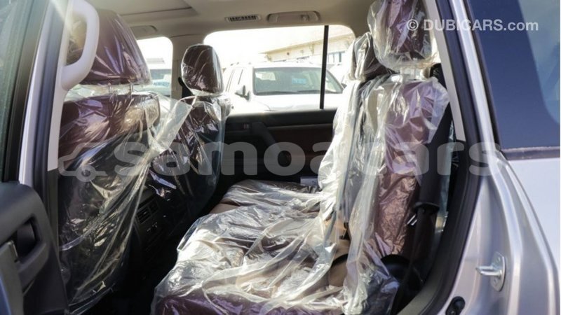 Big with watermark toyota land cruiser a ana import dubai 3636