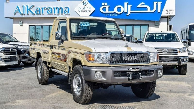 Big with watermark toyota land cruiser a ana import dubai 3639