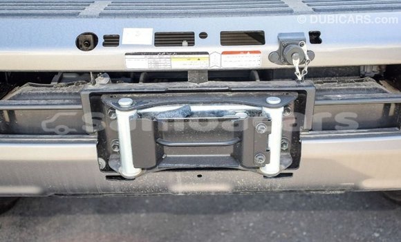 Acheter Import Voiture Toyota Land Cruiser Beige à Import - Dubai, A'ana Acheter Import Voiture Toyota Land Cruiser Beige à Import - Dubai, A'ana