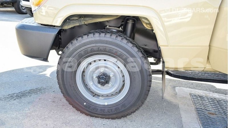 Big with watermark toyota land cruiser a ana import dubai 3641
