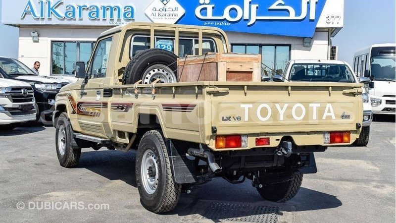 Big with watermark toyota land cruiser a ana import dubai 3642
