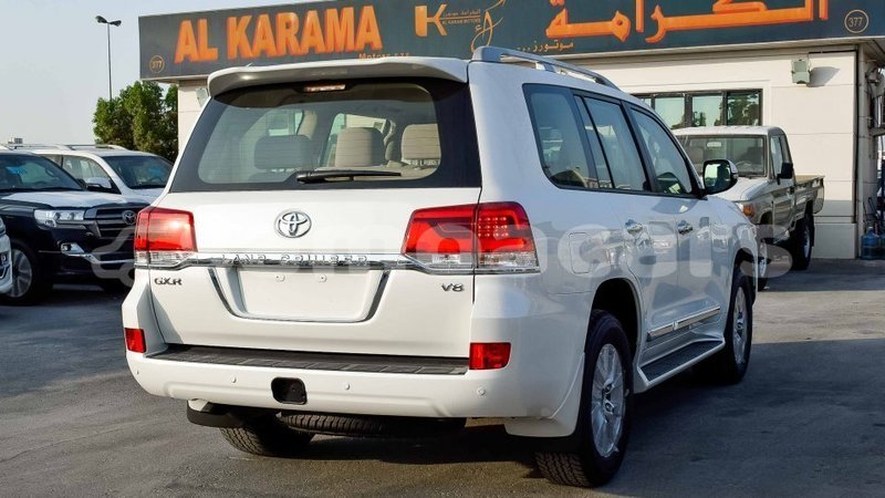 Big with watermark toyota land cruiser a ana import dubai 3644