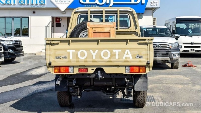 Big with watermark toyota land cruiser a ana import dubai 3645