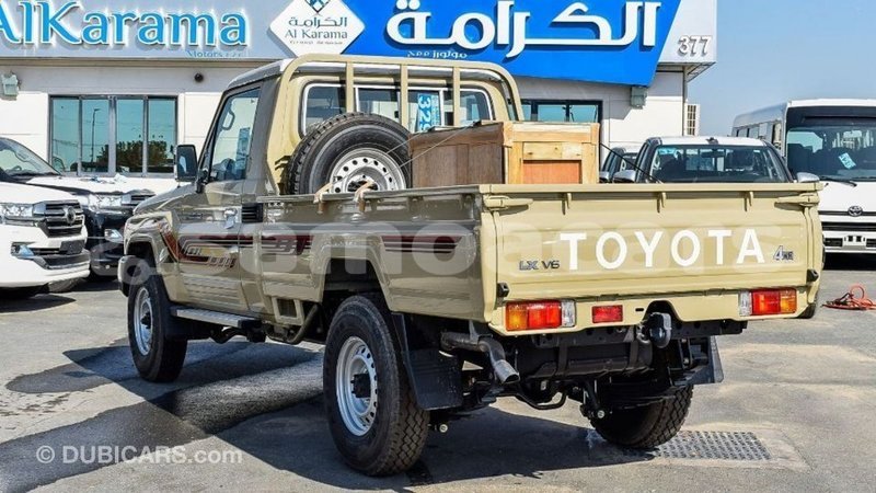 Big with watermark toyota land cruiser a ana import dubai 3645