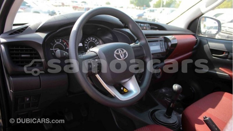 Big with watermark toyota hilux a ana import dubai 3650