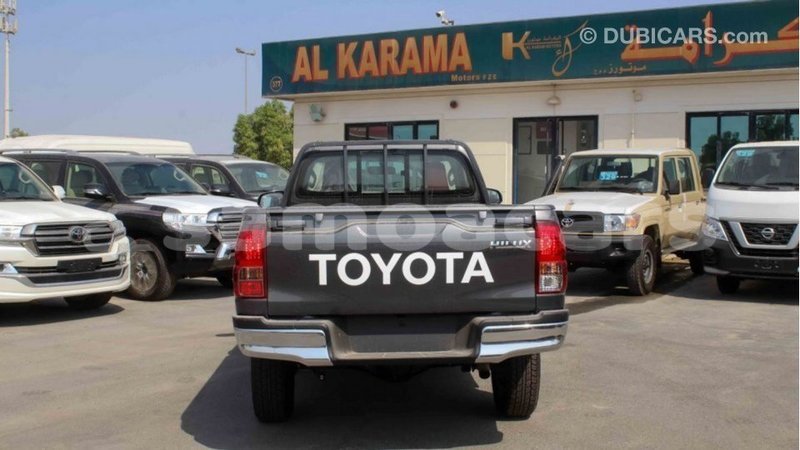 Big with watermark toyota hilux a ana import dubai 3650