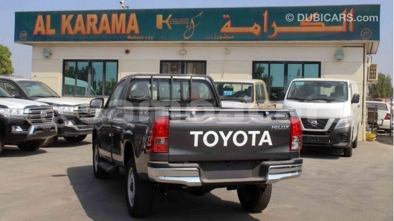 Big with watermark toyota hilux a ana import dubai 3650