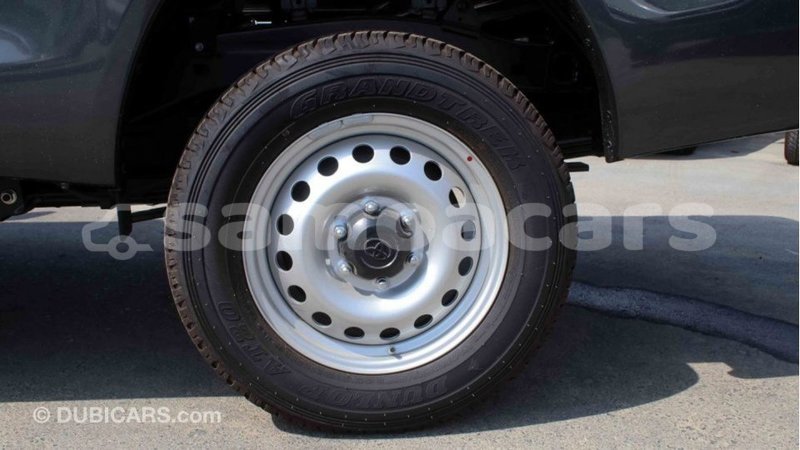 Big with watermark toyota hilux a ana import dubai 3650