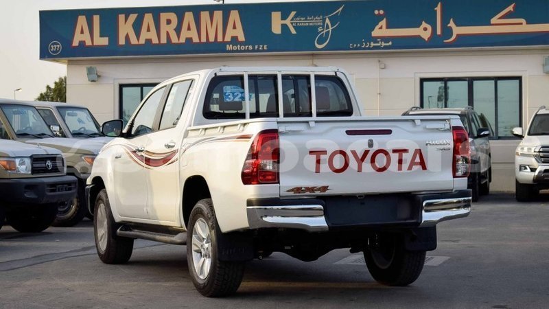 Big with watermark toyota hilux a ana import dubai 3655