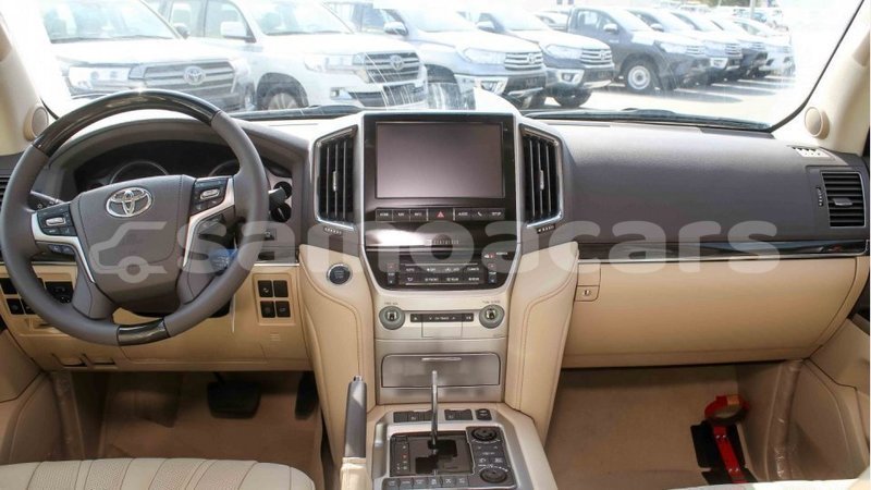 Big with watermark toyota land cruiser a ana import dubai 3657
