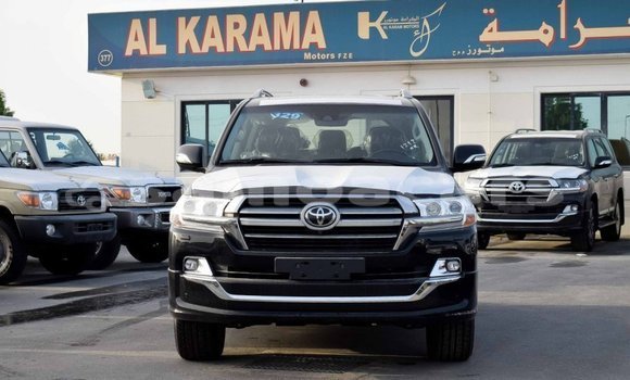 Acheter Import Voiture Toyota Land Cruiser Noir à Import - Dubai, A'ana Acheter Import Voiture Toyota Land Cruiser Noir à Import - Dubai, A'ana