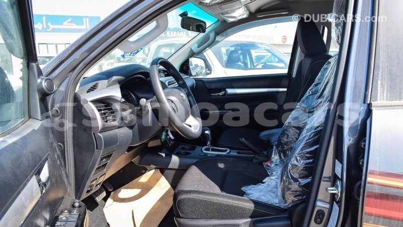 Big with watermark toyota hilux a ana import dubai 3659