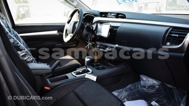 Big with watermark toyota hilux a ana import dubai 3659