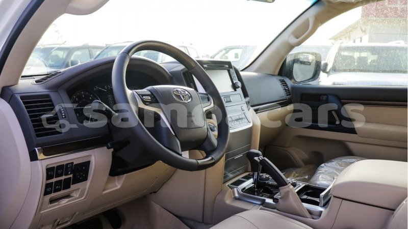 Big with watermark toyota land cruiser a ana import dubai 3666