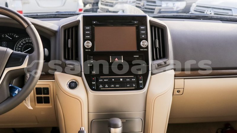 Big with watermark toyota land cruiser a ana import dubai 3666