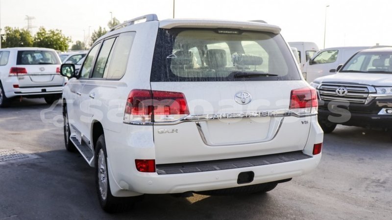 Big with watermark toyota land cruiser a ana import dubai 3666