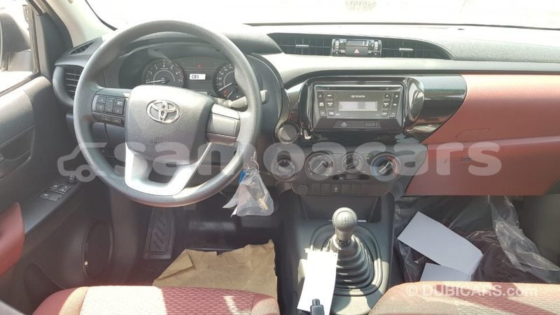 Big with watermark toyota hilux a ana import dubai 3667