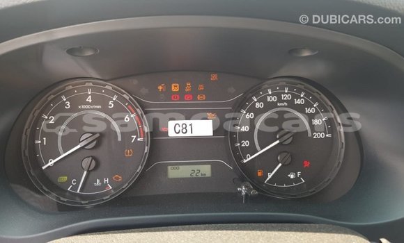 Acheter Import Voiture Toyota Hilux Blanc à Import - Dubai, A'ana Acheter Import Voiture Toyota Hilux Blanc à Import - Dubai, A'ana