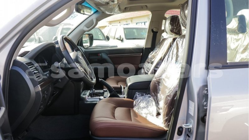 Big with watermark toyota land cruiser a ana import dubai 3670