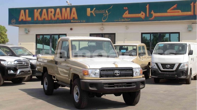 Big with watermark toyota land cruiser a ana import dubai 3671