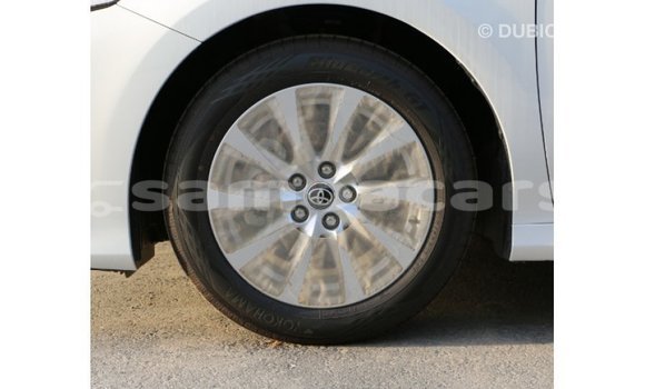 Acheter Import Voiture Toyota Camry Blanc à Import - Dubai, A'ana Acheter Import Voiture Toyota Camry Blanc à Import - Dubai, A'ana